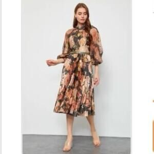 Floral Midi Dress with Pleated Details